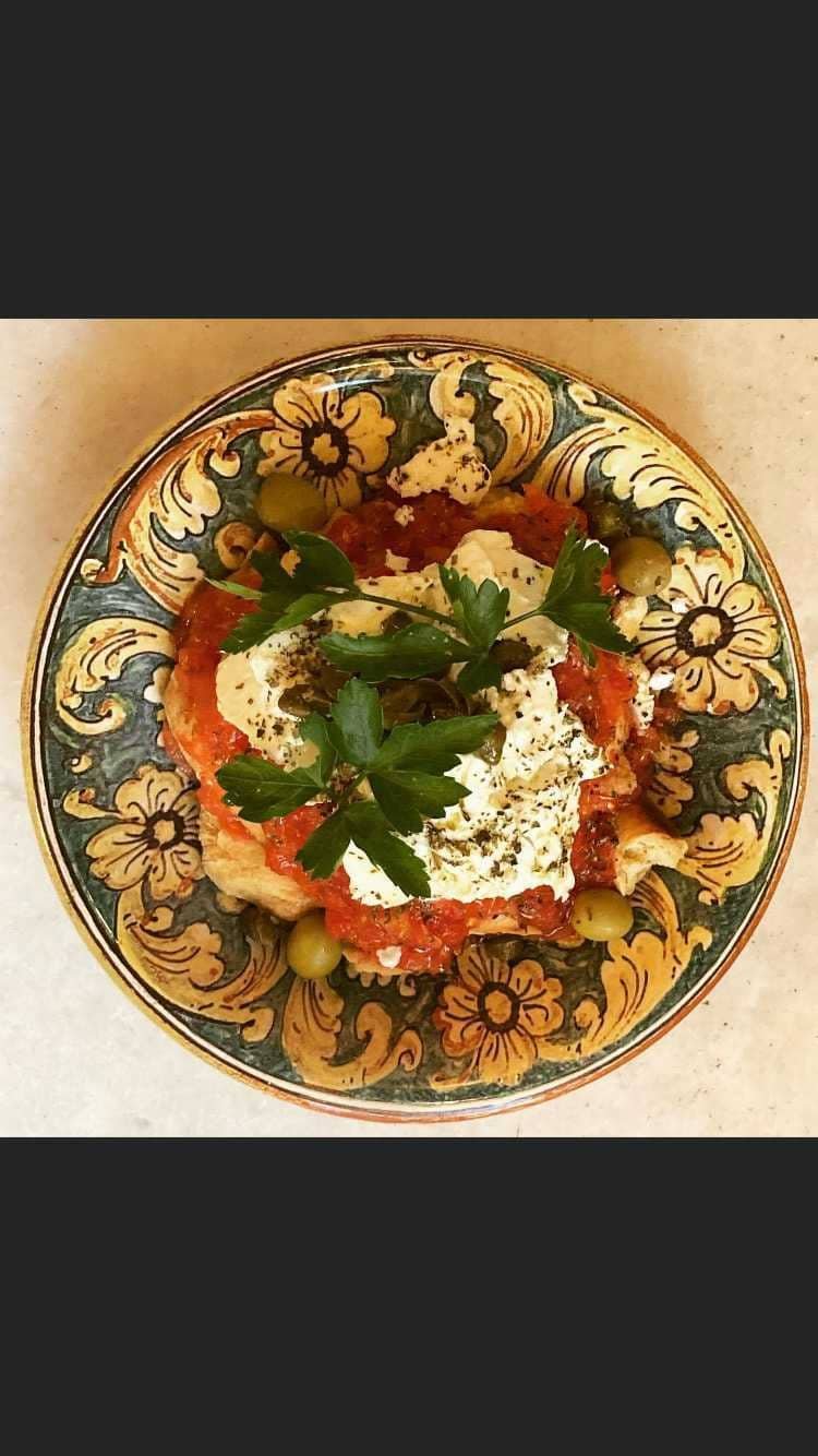 Ta Gourounakia — Salad