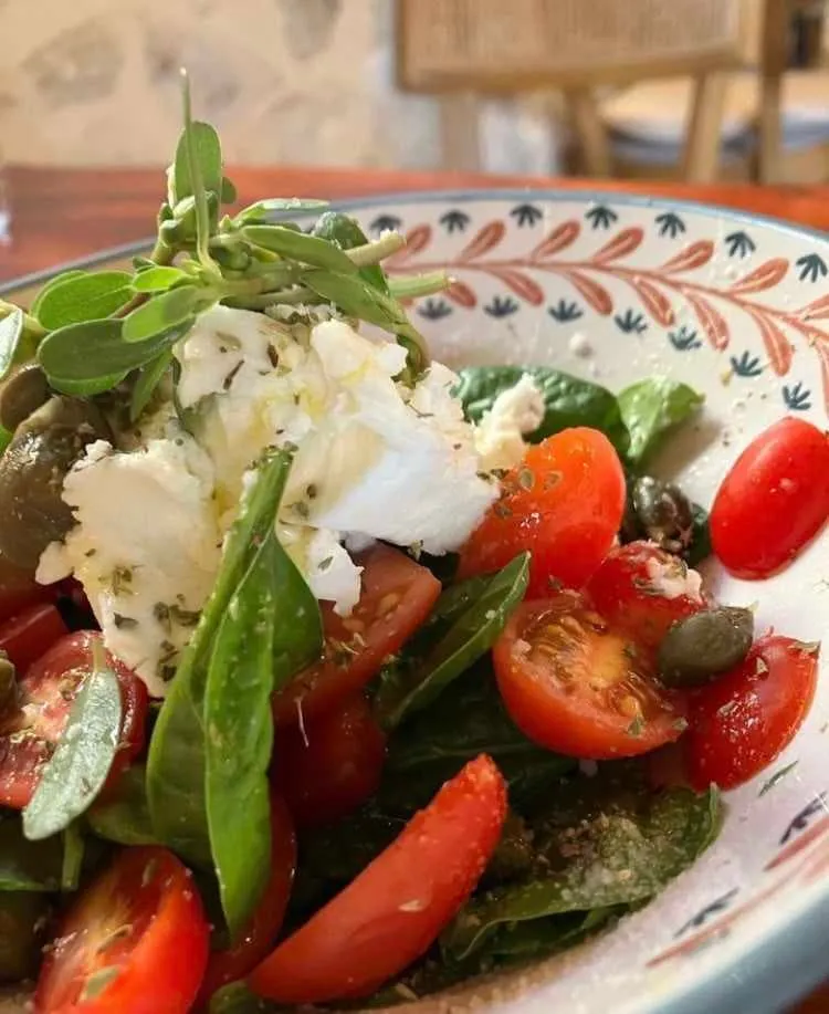 Ta Gourounakia — Dish